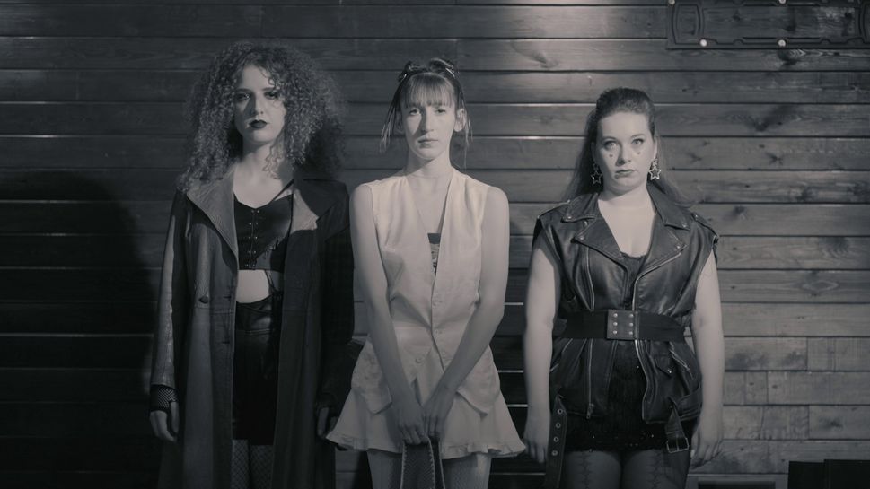 class="gallery_pict"